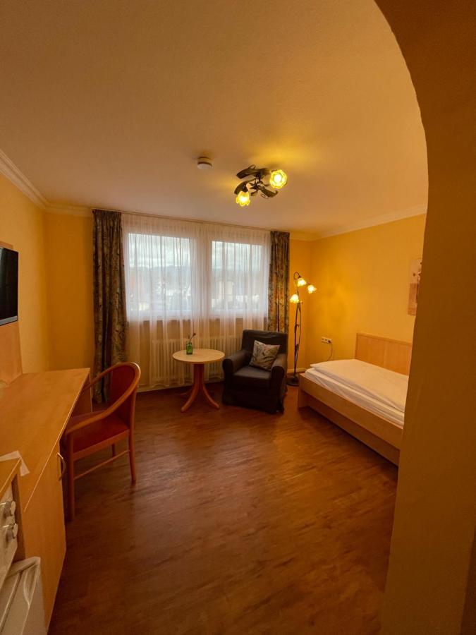 Zum Schwanen Garni Hotel Buggingen Exterior photo